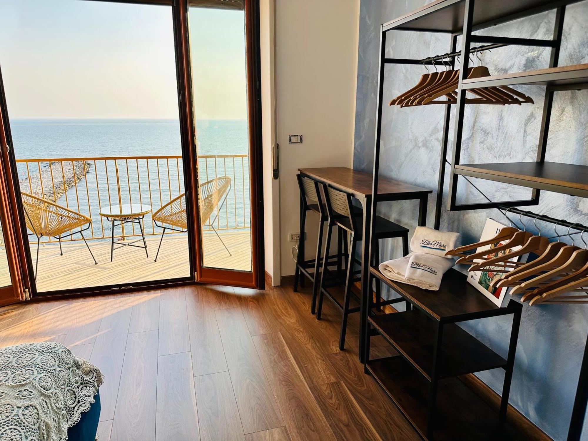 Hotel Blumare Arthouse Salerno Exterior foto
